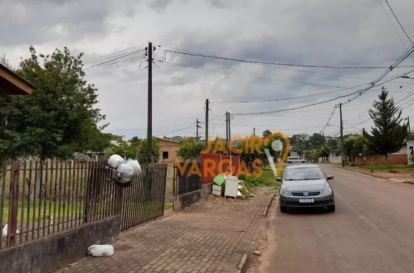 Lote á venda localizado no Bairro Santa Mônica 