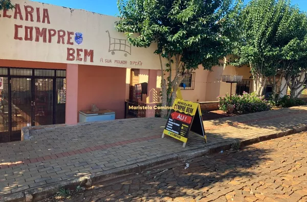 Casa com ponto comercial em Santo Antônio do Sudoeste