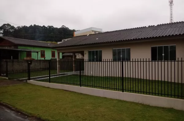 LOCAÇÃO: CASA NO BAIRRO BELA VISTA