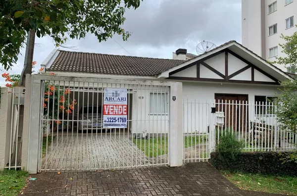 CASA PARA VENDA NO CENTRO DE PATO BRANCO