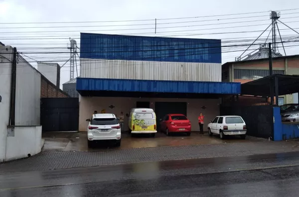 LOCAÇÃO: BARRACÃO DISPONÍVEL NO BAIRRO CRISTO REI 