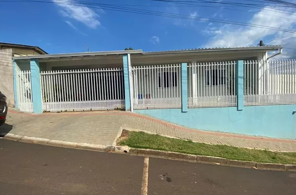 LOCAÇÃO: CASA NO BAIRRO SUDOESTE