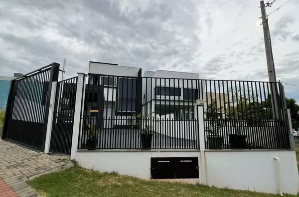 VENDA: SOBRADO  NO BAIRRO JARDIM FLORESTA