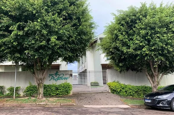 VENDA: SOBRADO NO BAIRRO AEROPORTO  