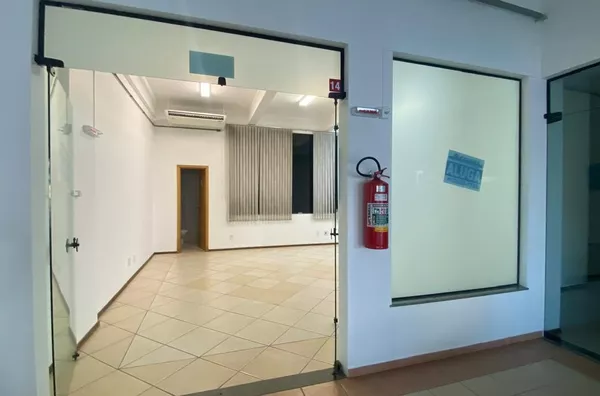 LOCAÇÃO: SALA 14 - SHOPPING ITACOLOMI 