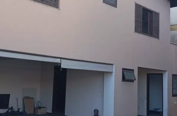 Casa - Bairro Medicina