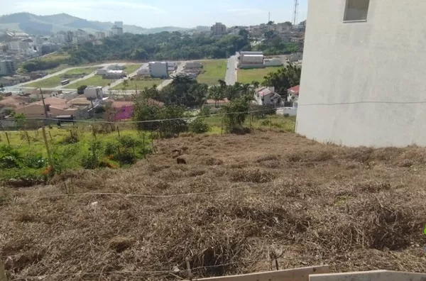 Terreno à venda, Nhá Chica, Pouso Alegre