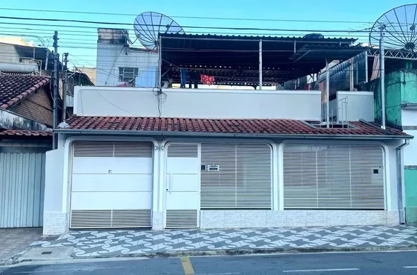Casa á venda, Jardim América, Pouso Alegre
