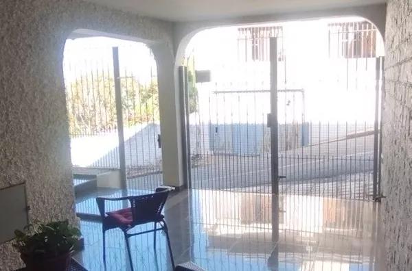 casa a venda no centro de pouso alegre