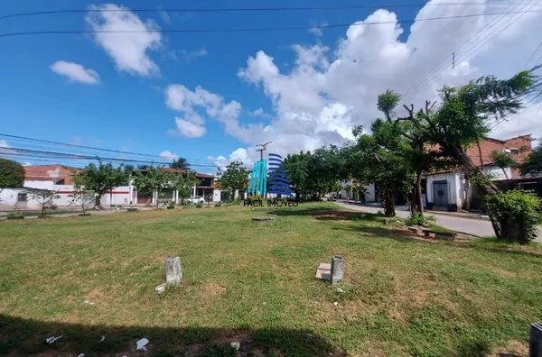 CASA AVENIDA I, Nº 450 - CONJUNTO CEARÁ 
