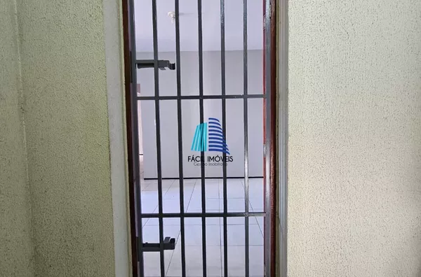 RESIDENCIAL SOUSA CARVALHO APTO 11