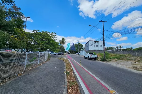 VENDE-SE: TERRENO RUA LAURO VIEIRA CHAVE, S/N, VILA UNIÃO