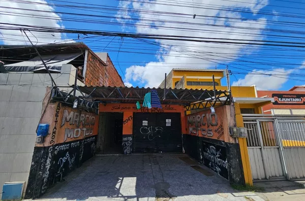 PONTO COMERCIAL AV. AUGUSTO DOS ANJOS, Nº: 2047 LOJA - VILA PERI