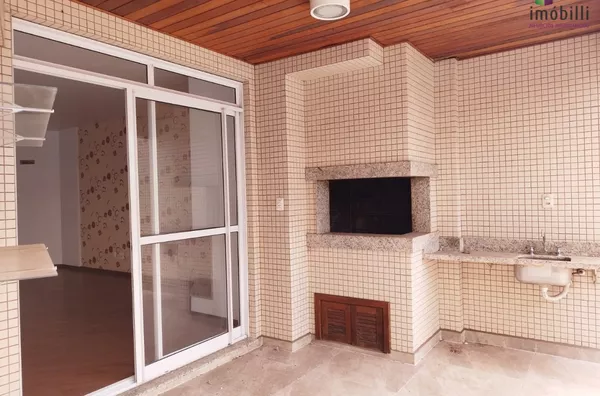  Apartamento 102 Edifício Fernandes Varaschim  no Centro