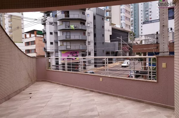  Apartamento 102 Edifício Fernandes Varaschim  no Centro