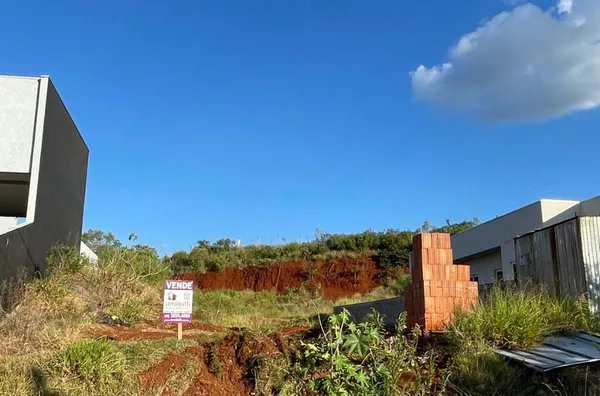 Vende-se Terreno, plano Face Norte