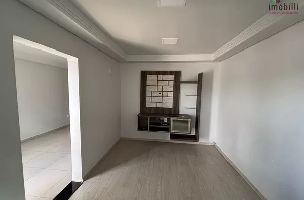 Casa com 03 quartos,  Fraron, Pato Branco