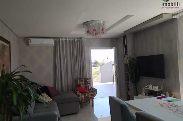 Casa com Piscina no Bairro São Francisco 