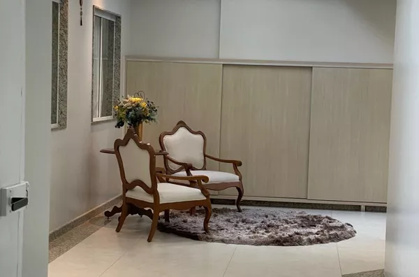 Apt Duplex de cobertura,  com piscina, sauna, 03 garagens e 03 suites.