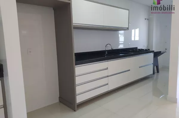 Apartamento 703 Ed. Flamboyant, Rua Osvaldo Aranha, 200 Centro