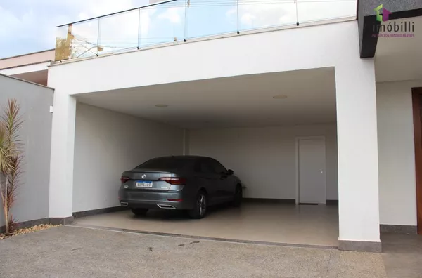 Casa de Alto Padrão no Bairro La Salle para venda