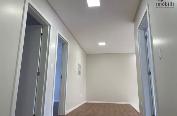 Casa Nova com piscina para venda,  Loteamento Peloso em  Pato Branco