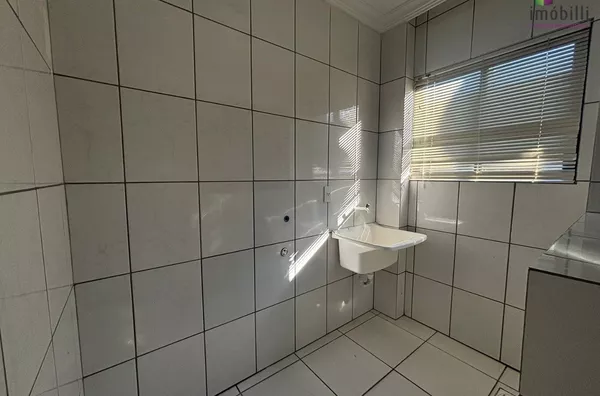 Apartamento Dois Quartos Bairro Parque do Som 