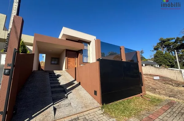 Casa com suíte mais 01 quarto 