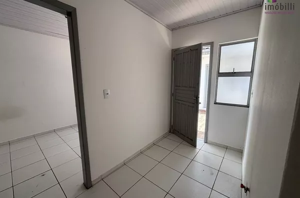 Kitnet 04 Ed. Wittmann - Rua Caramuru, 238 - Centro