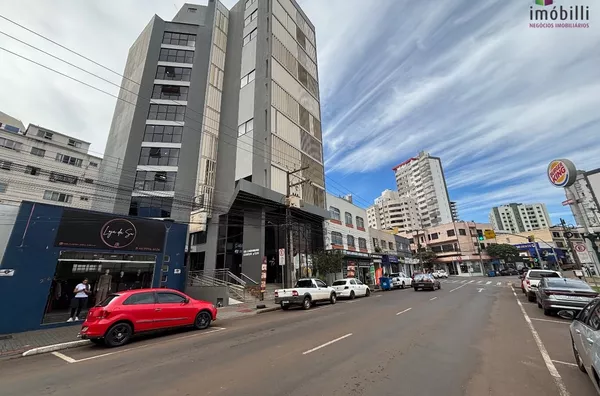 Sala comercial para alugar no Ed. Caramuru Center, sendo oitavo andar,  Centro, Pato Branco