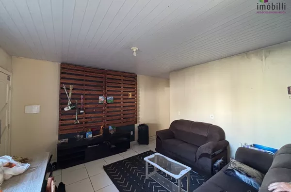 Casa de Alvenaria para venda no Fraron com 02 quartos, Pato Branco