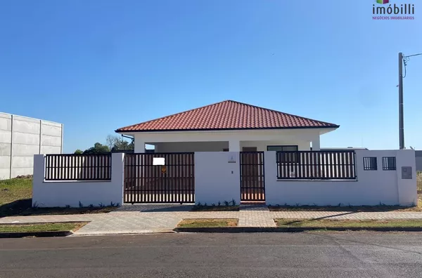 Pato Branco - Casa de Alvenaria à venda no bairro Pinheirinho.