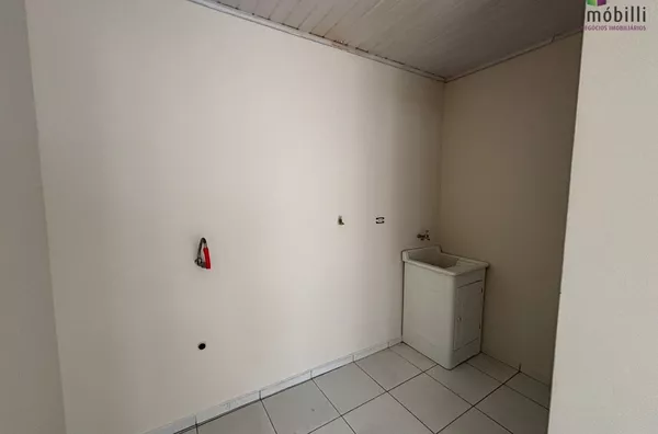 Kitnet 04 Ed. Wittmann - Rua Caramuru, 238 - Centro